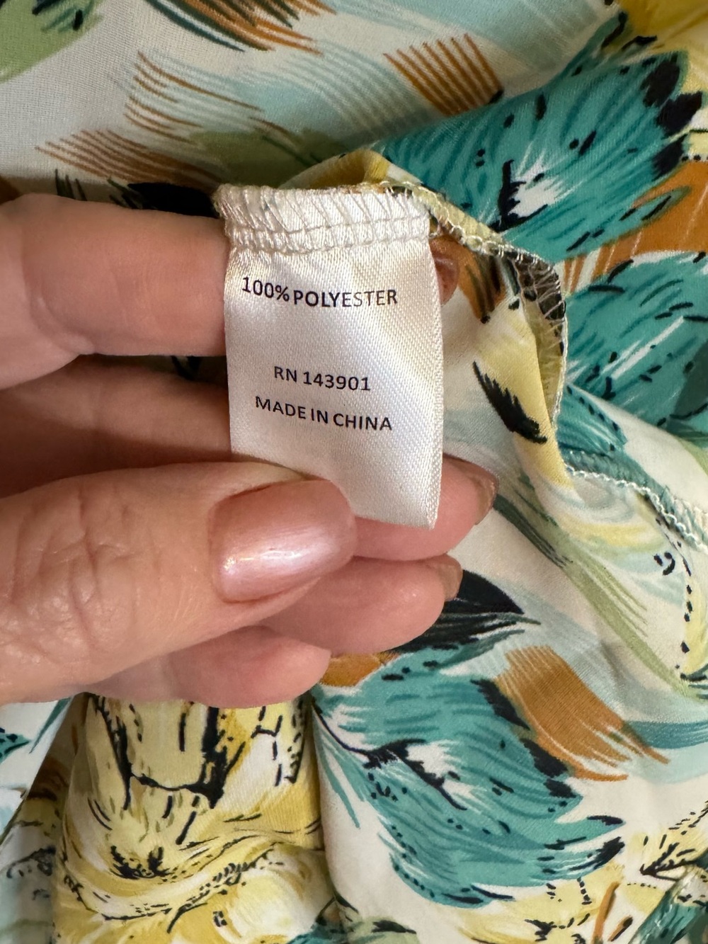NWT Coco + Carmen Yellow Green Floral V-Neck Ruffle Blouse PLUS: 2X #11 - Picture 6 of 10